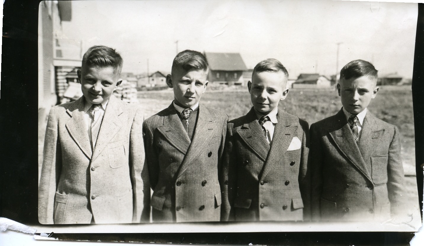 Des enfants de l'Orphelinat St-Michel 1938-1939