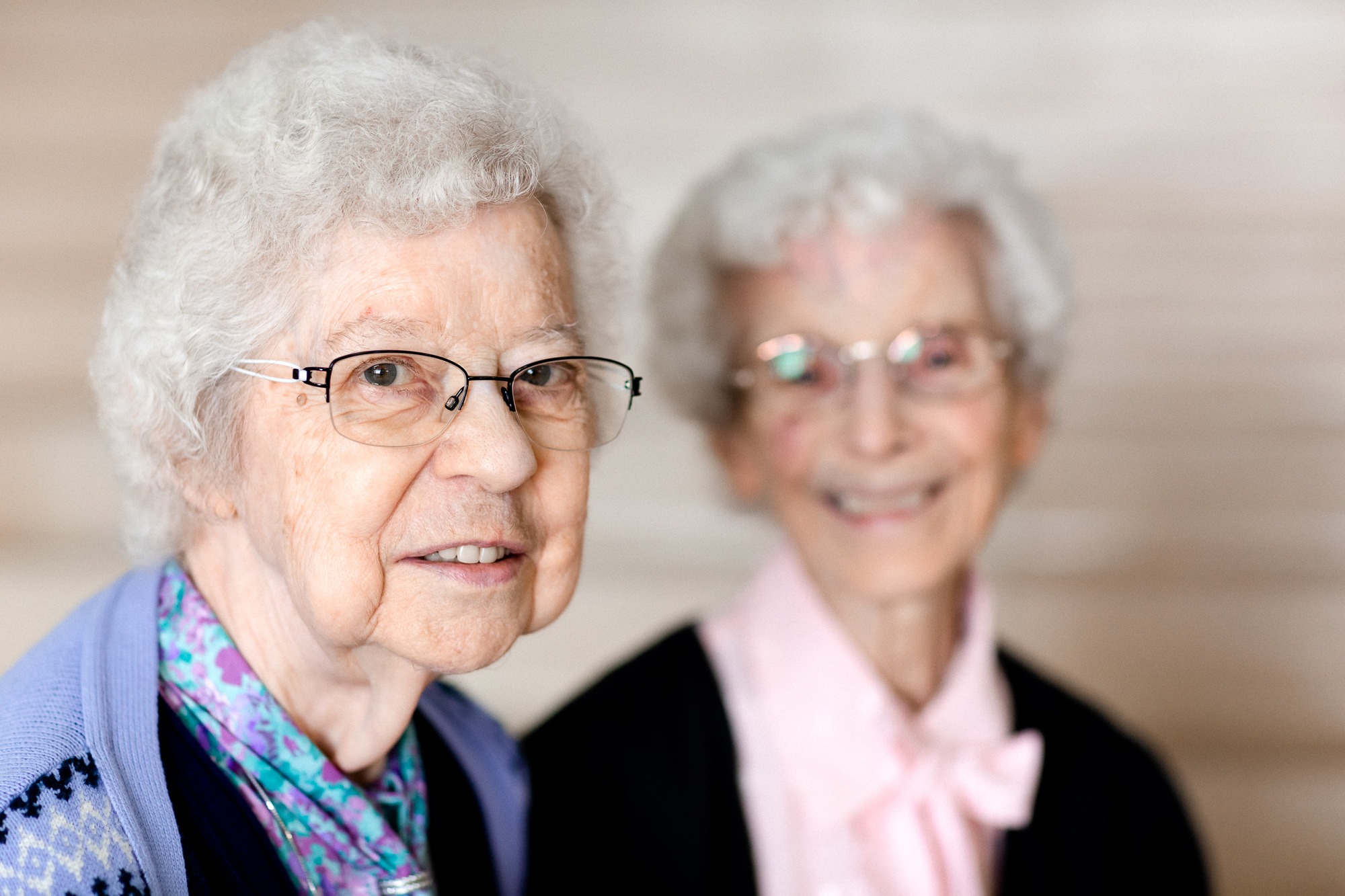 Soeur Gloria Paradis et sœur Colette Allard.
