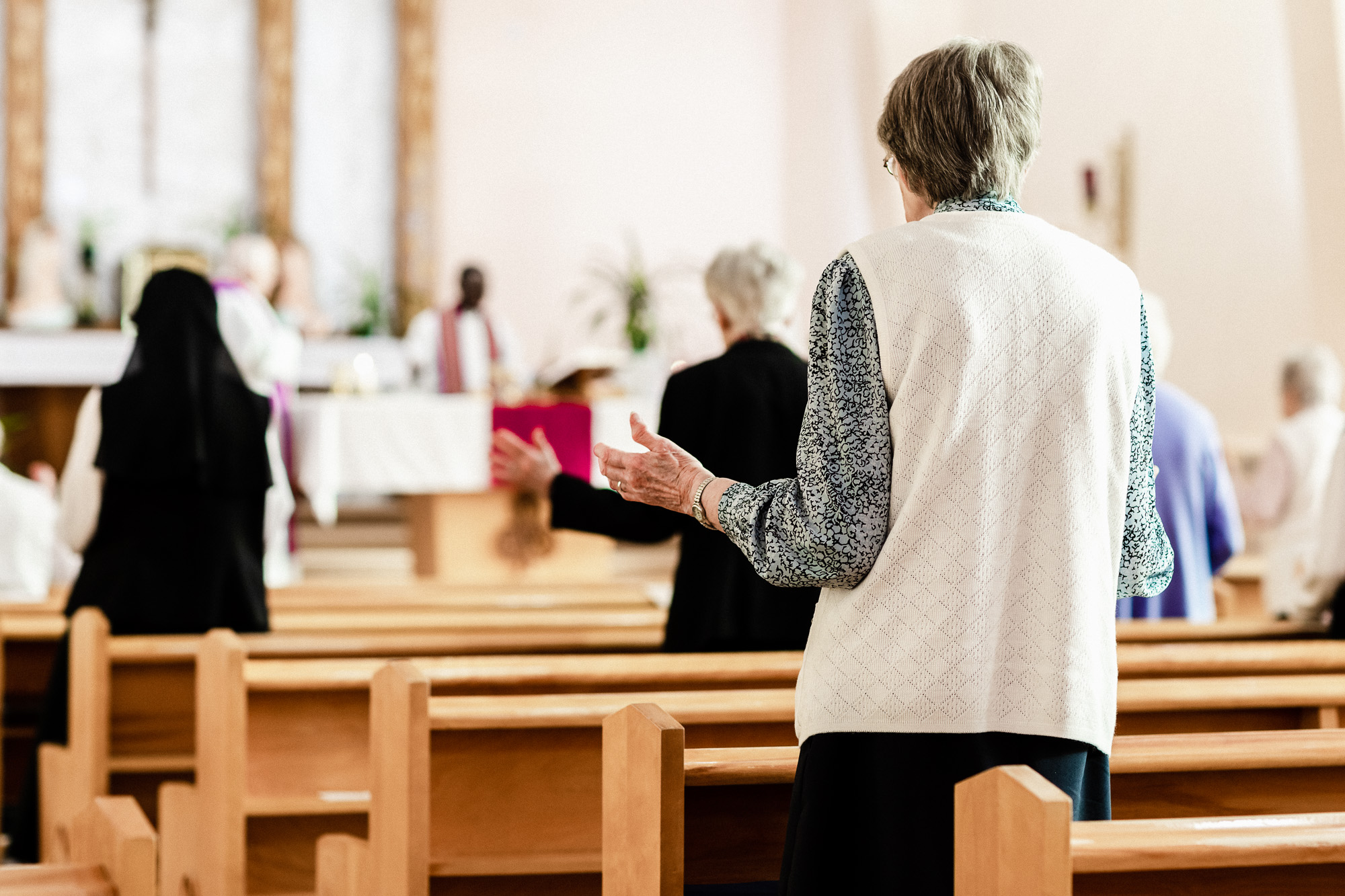 Des soeurs assistent à la messe dans la chapelle de la maison mère, en 2023.